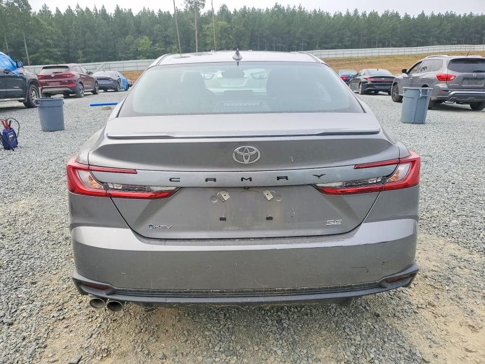 2025 TOYOTA CAMRY SE 6