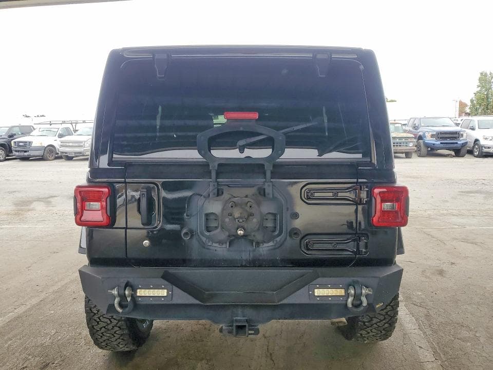 2019 JEEP WRANGLER UNLIMITED SAHARA 6