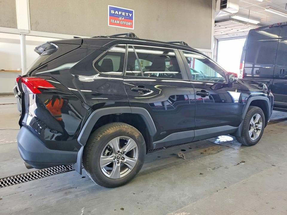 2024 TOYOTA RAV4 LE 3