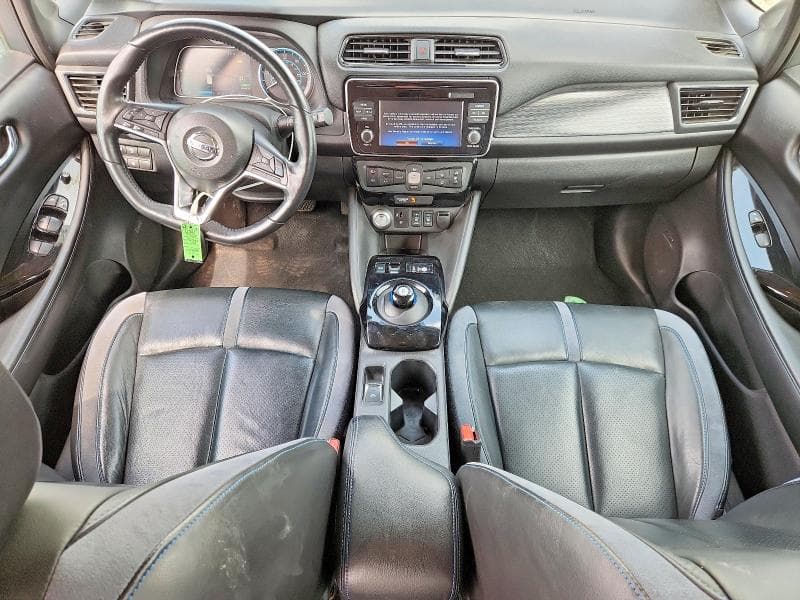 2019 NISSAN LEAF SL 8