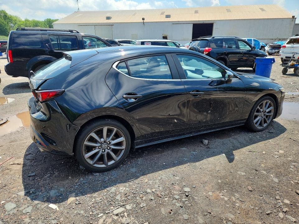2021 MAZDA 3 SELECT 3