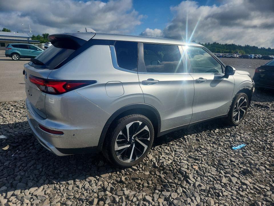 2024 MITSUBISHI OUTLANDER SE 3