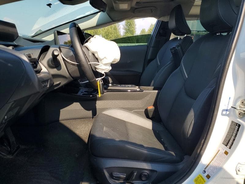 2024 TOYOTA PRIUS XLE 7
