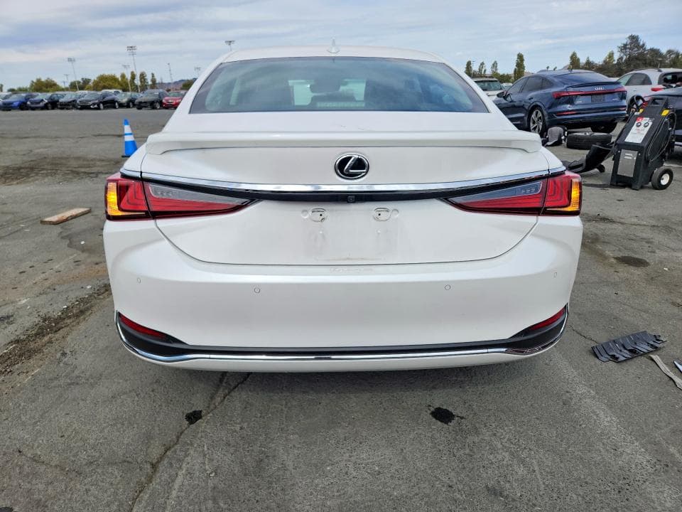 2024 LEXUS ES 300H BASE 6