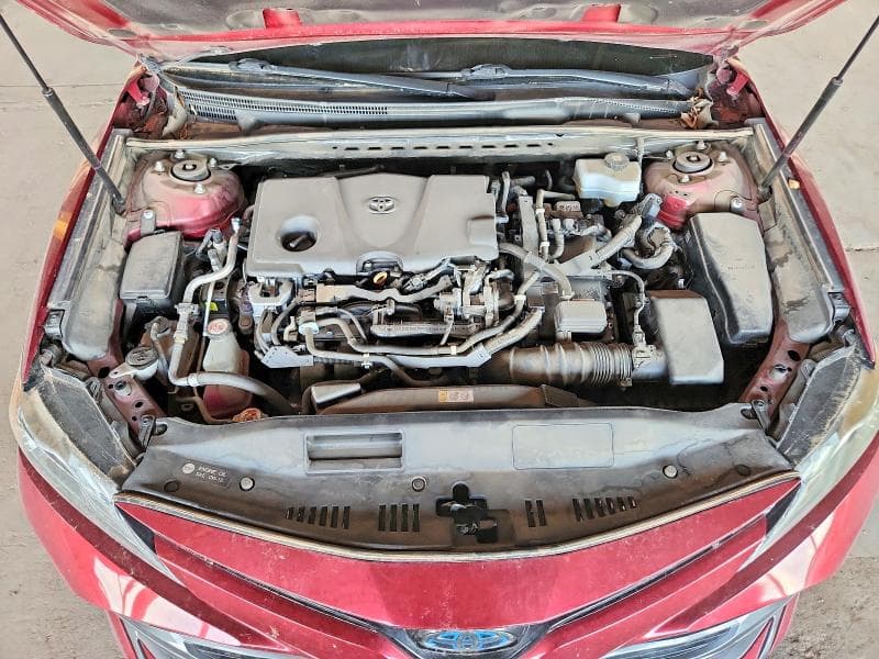 2019 TOYOTA CAMRY HYBRID XLE 11