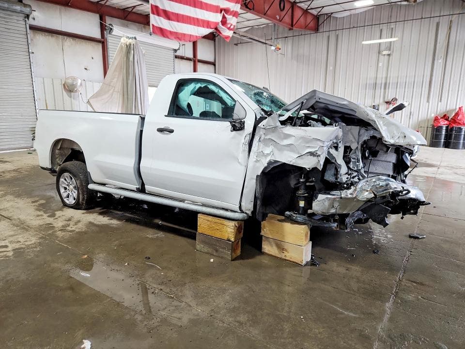 2025 CHEVROLET SILVERADO C1500 4