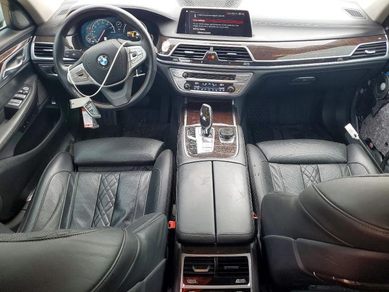 2019 BMW 740 I 8