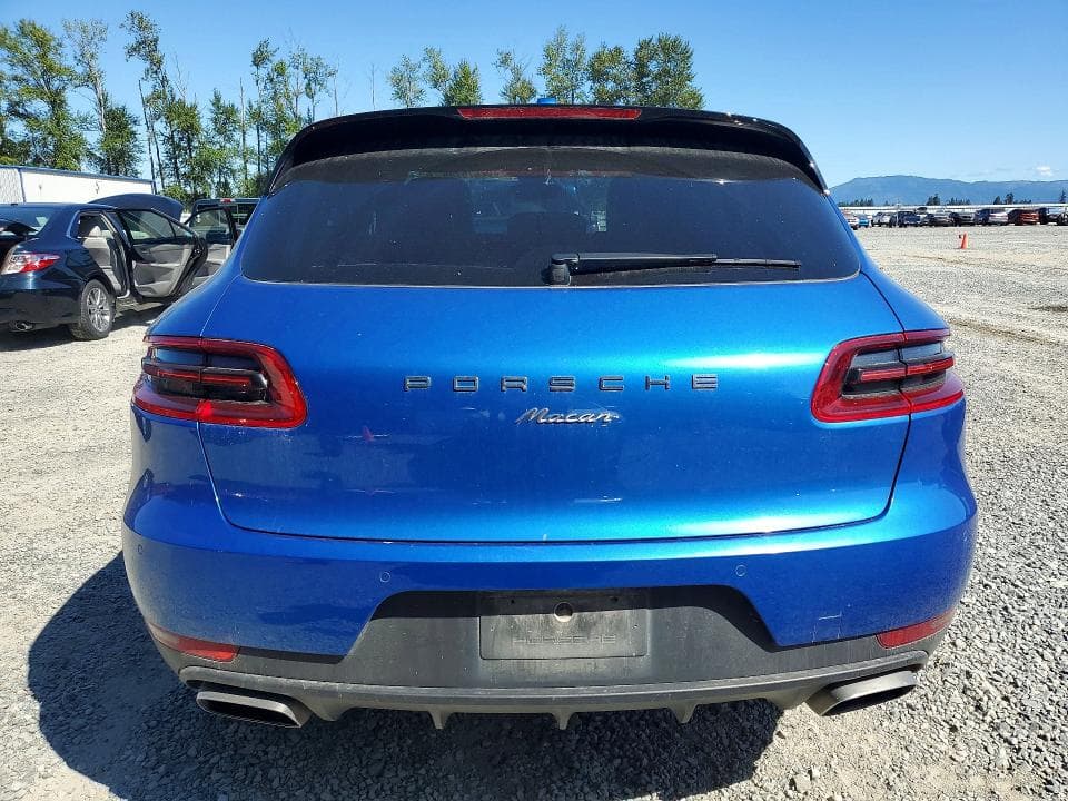 2018 PORSCHE MACAN 6