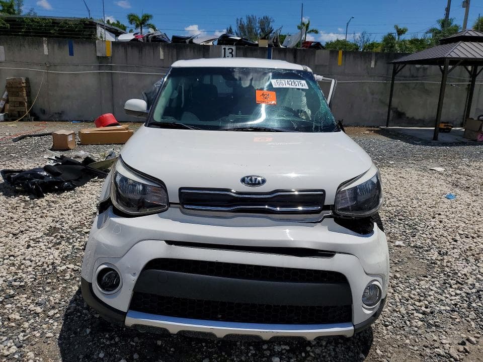2018 KIA SOUL + 5