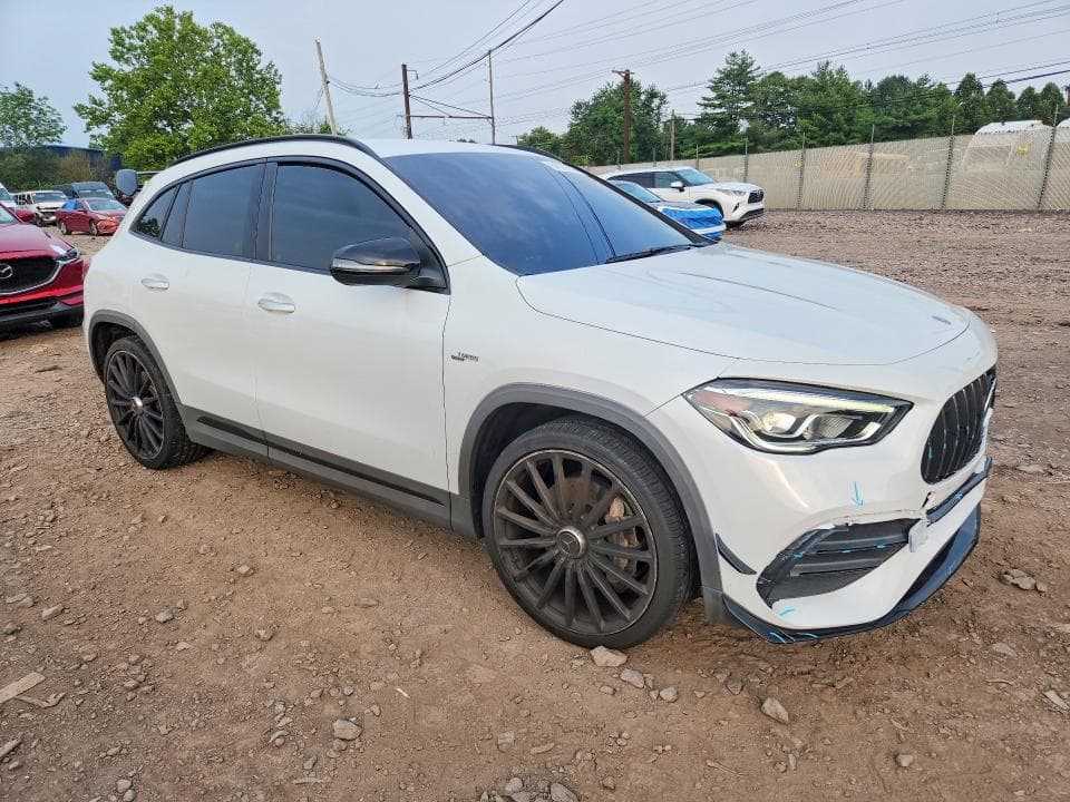 2021 MERCEDES-BENZ GLA 35 AMG 4