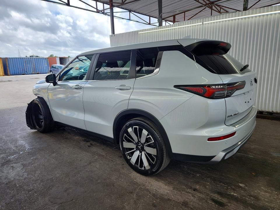 2025 MITSUBISHI OUTLANDER SE 2