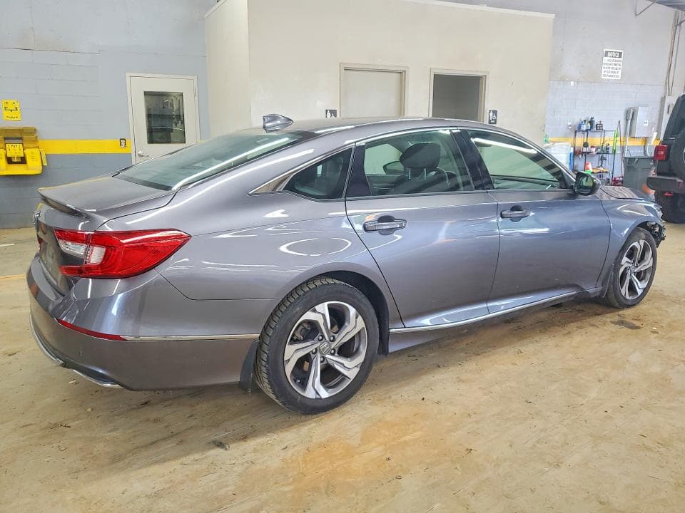 2018 HONDA ACCORD EX 3