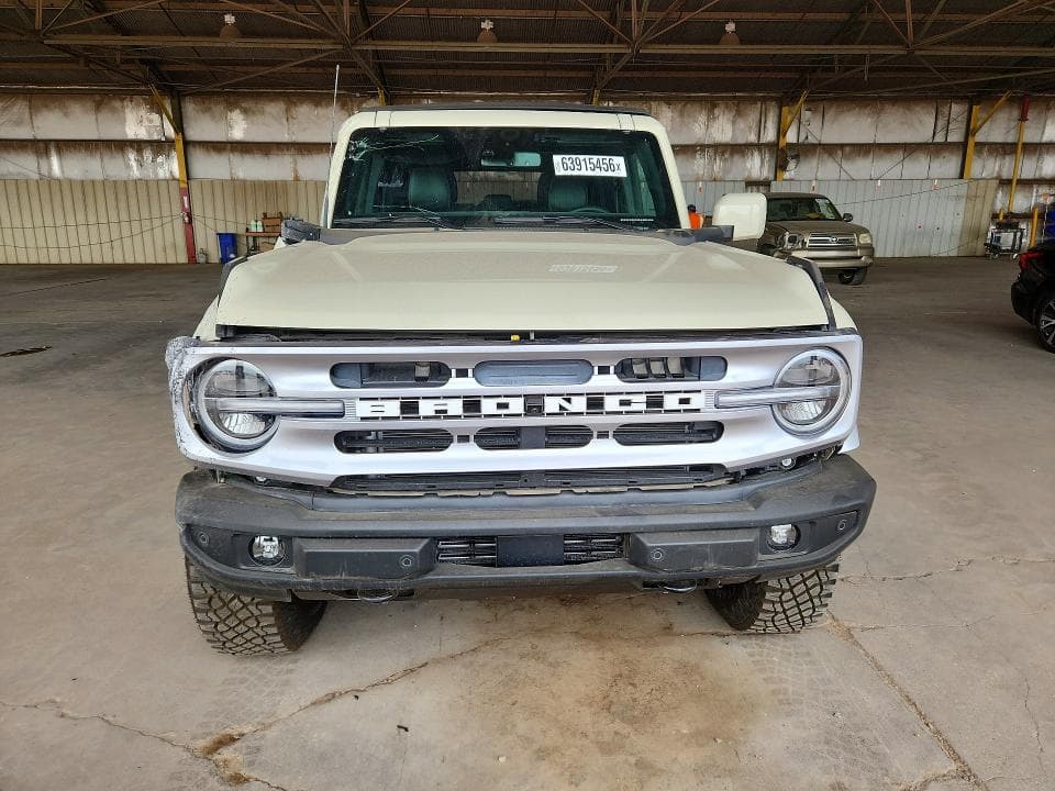 2026 FORD BRONCO OUTER BANKS 5