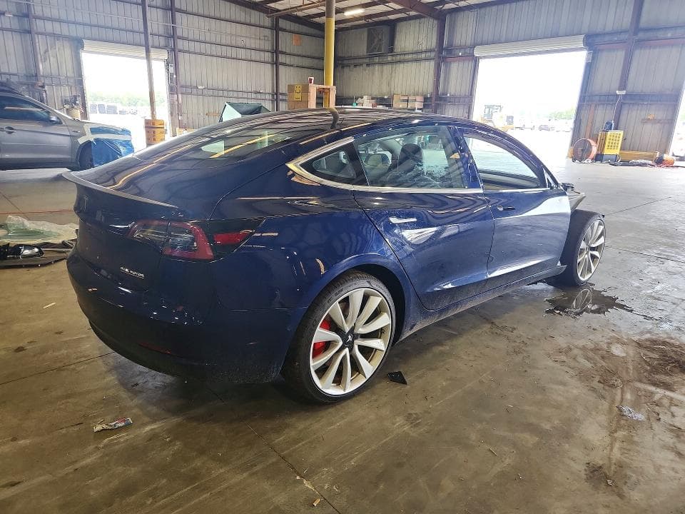 2018 TESLA MODEL 3 3