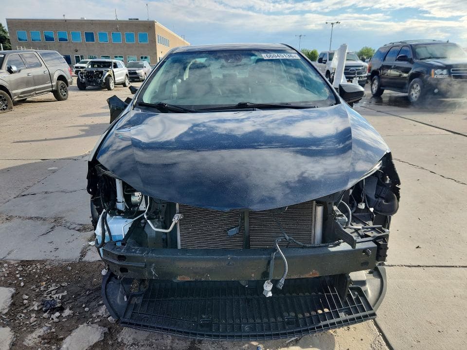 2017 TOYOTA COROLLA LE 5