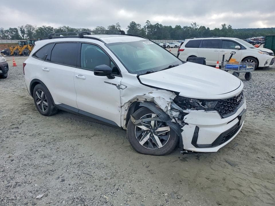 2022 KIA SORENTO S 4