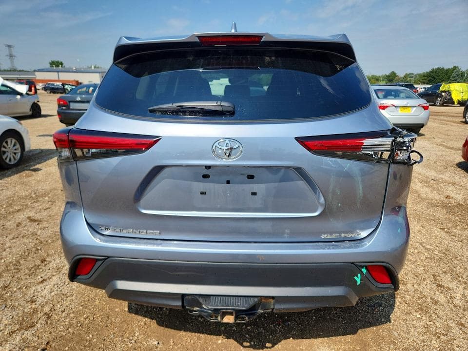 2021 TOYOTA HIGHLANDER XLE 6
