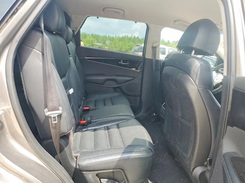 2018 KIA SORENTO EX 10