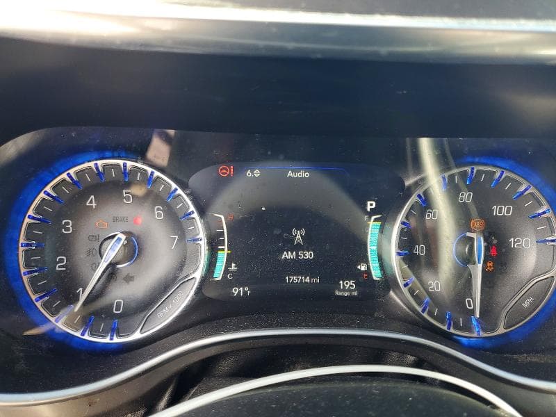 2019 CHRYSLER PACIFICA LIMITED 9