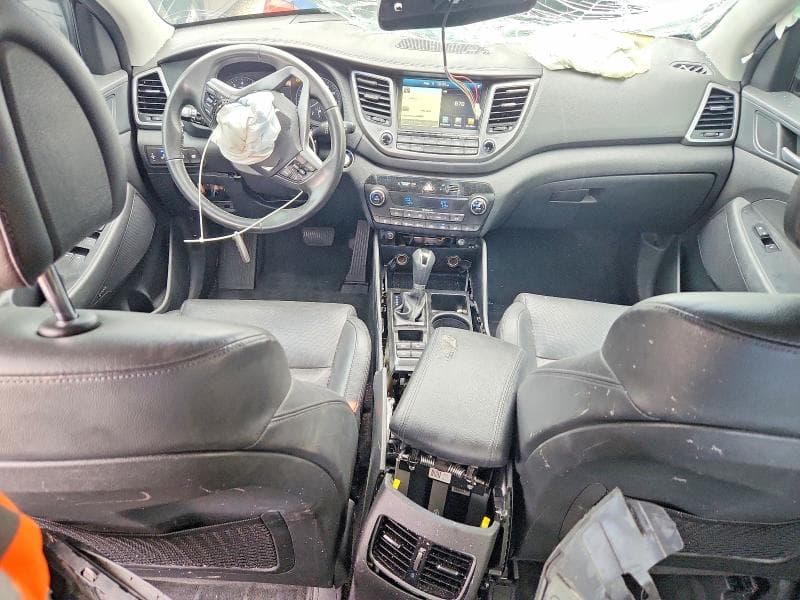 2017 HYUNDAI TUCSON LIMITED 8