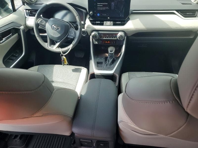 2023 TOYOTA RAV4 LIMITED 8