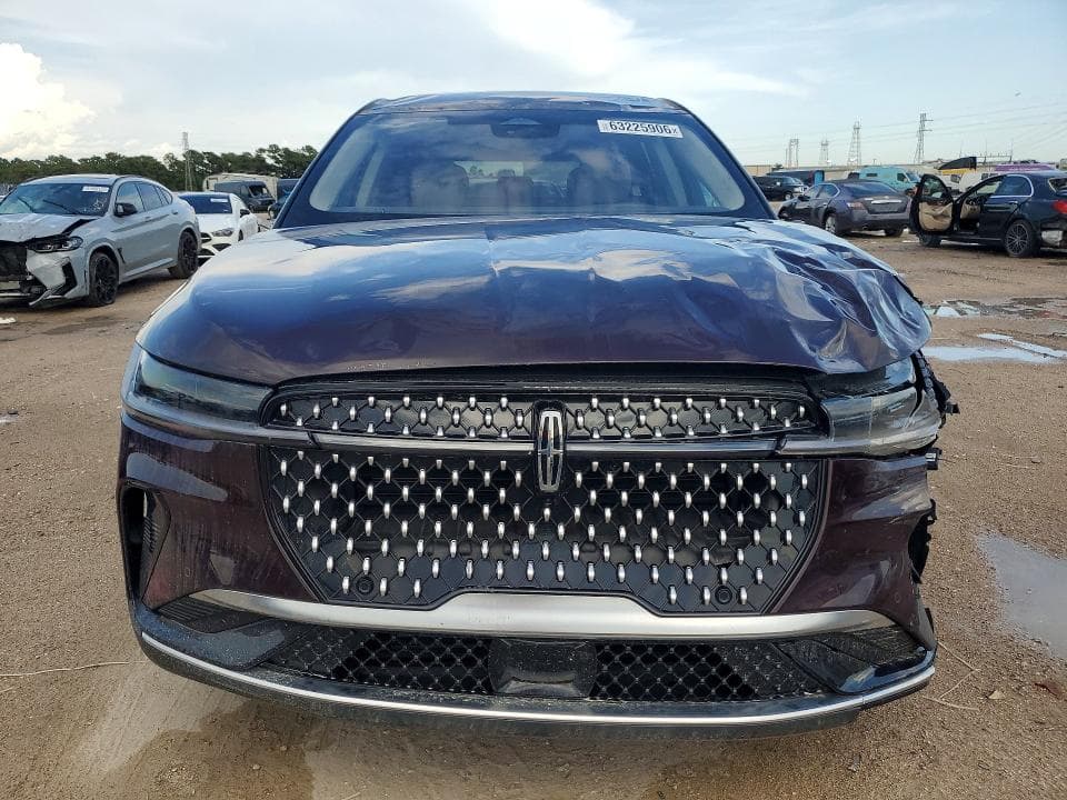 2025 LINCOLN NAUTILUS PREMIERE 5