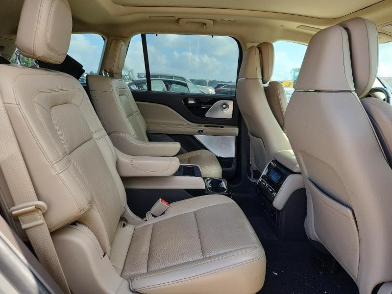 2021 LINCOLN AVIATOR RESERVE 11