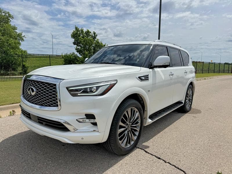 2019 INFINITI QX80 LUXE 2