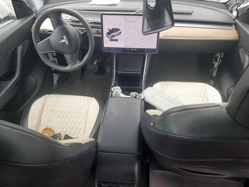 2021 TESLA MODEL  Y 8