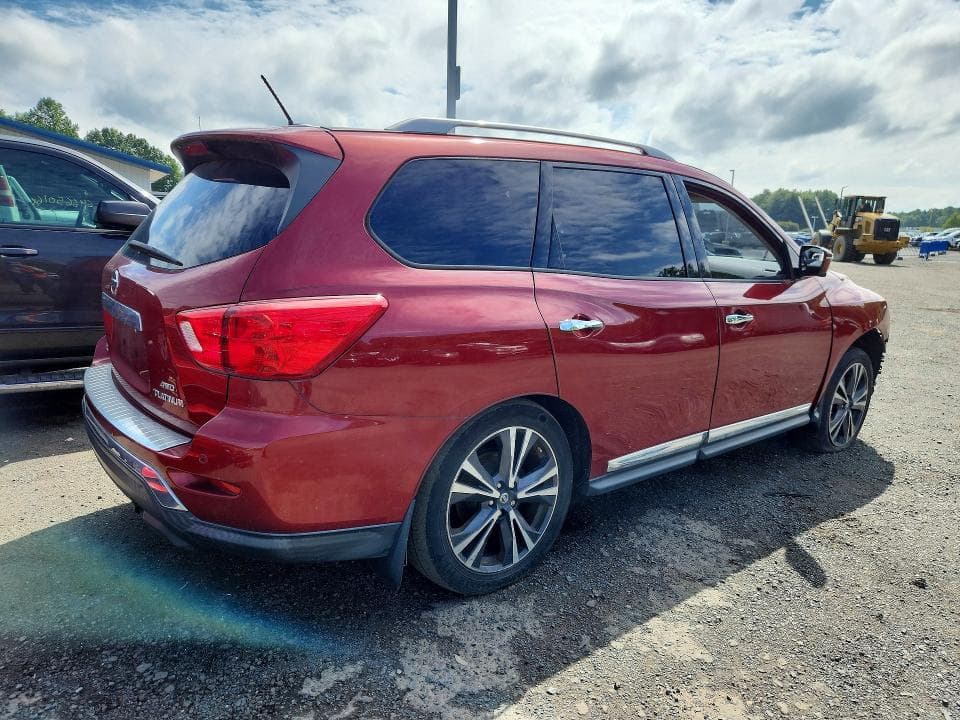 2017 NISSAN PATHFINDER PLATINUM 3