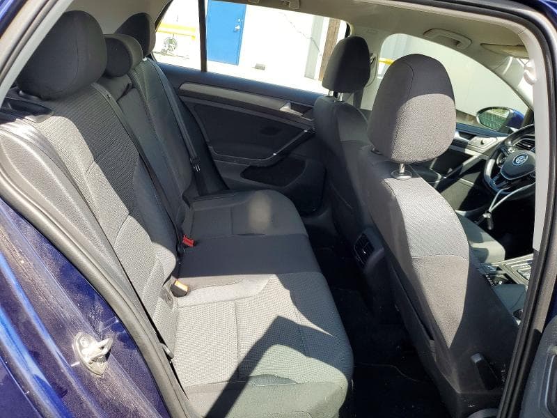 2017 VOLKSWAGEN E-GOLF SE 10