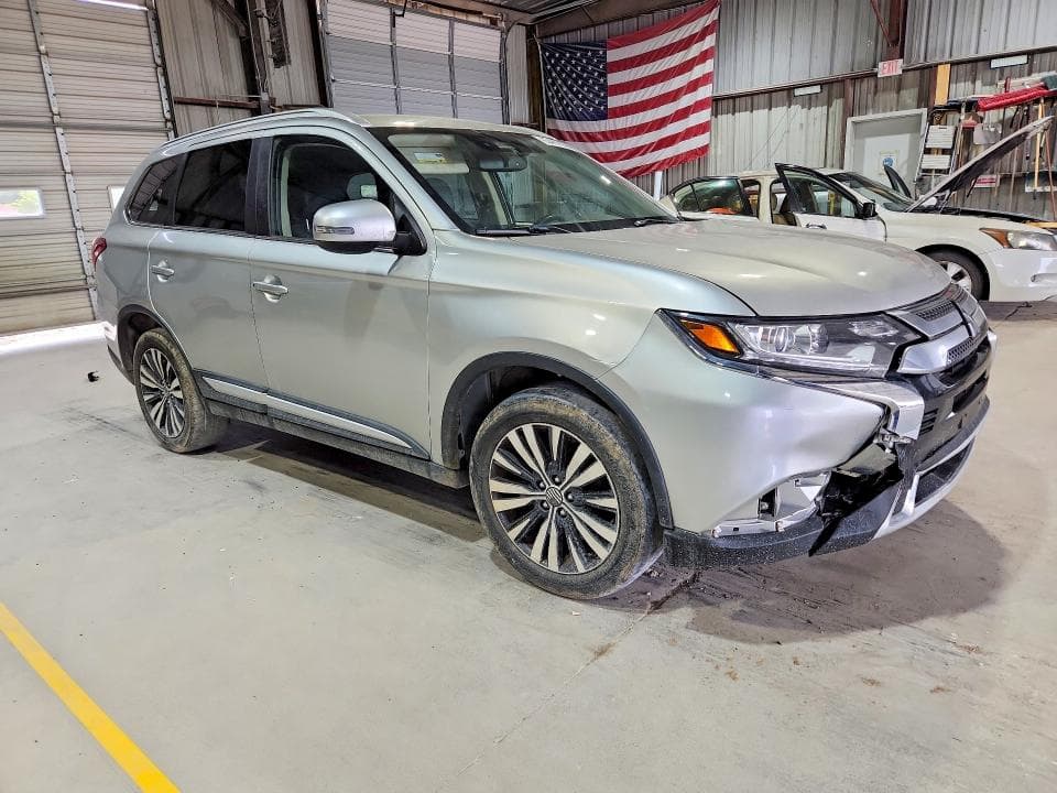 2020 MITSUBISHI OUTLANDER SE 4