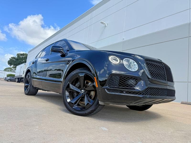 2017 BENTLEY BENTAYGA - 1