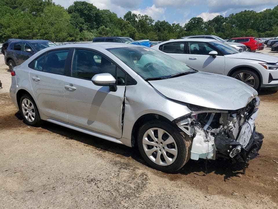 2026 TOYOTA COROLLA LE 4