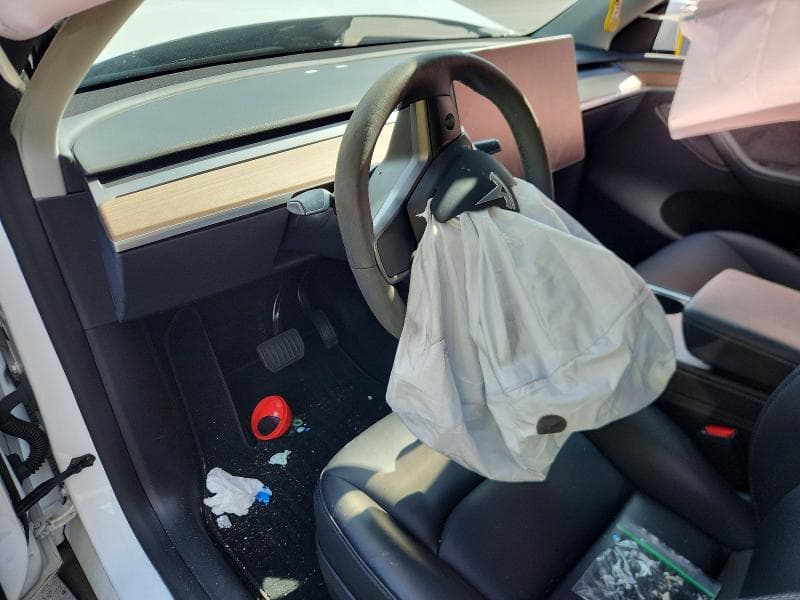 2024 TESLA MODEL Y 8