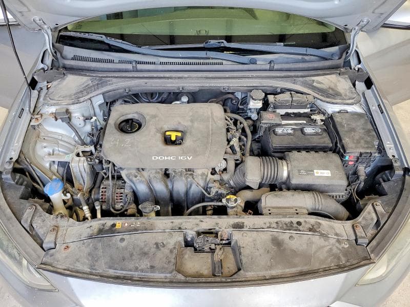 2017 HYUNDAI ELANTRA SE 11