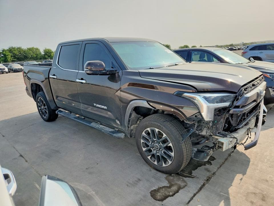 2024 TOYOTA TUNDRA CREWMAX LIMITED 4