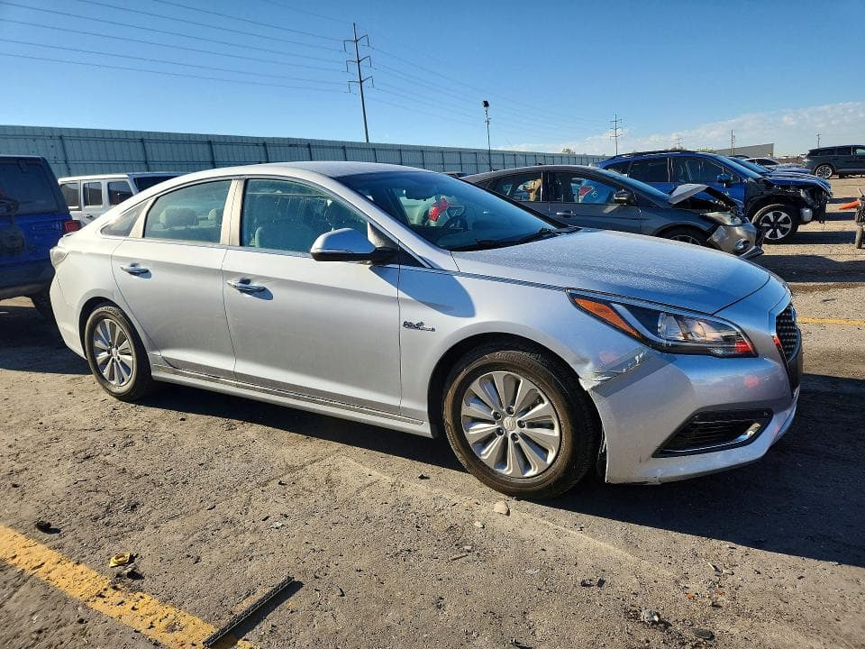 2017 HYUNDAI SONATA HYBRID SE 4