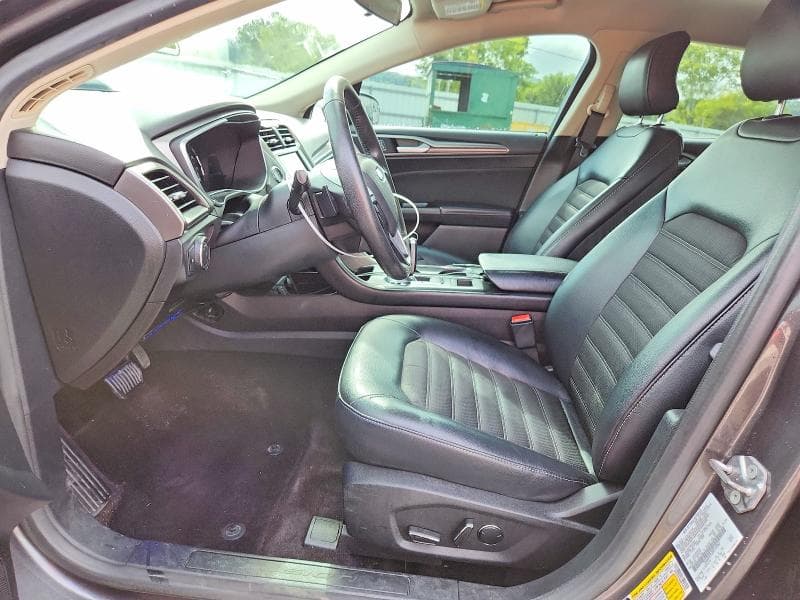 2017 FORD FUSION SE 7