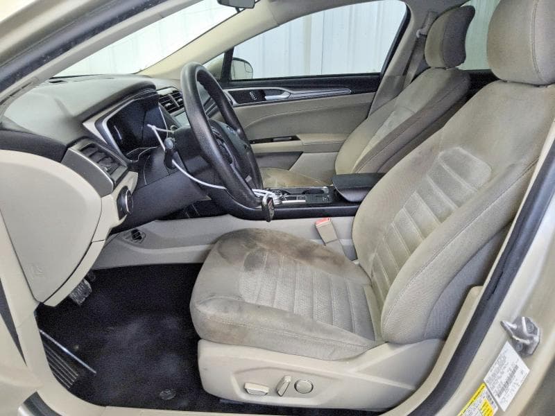 2017 FORD FUSION SE 7