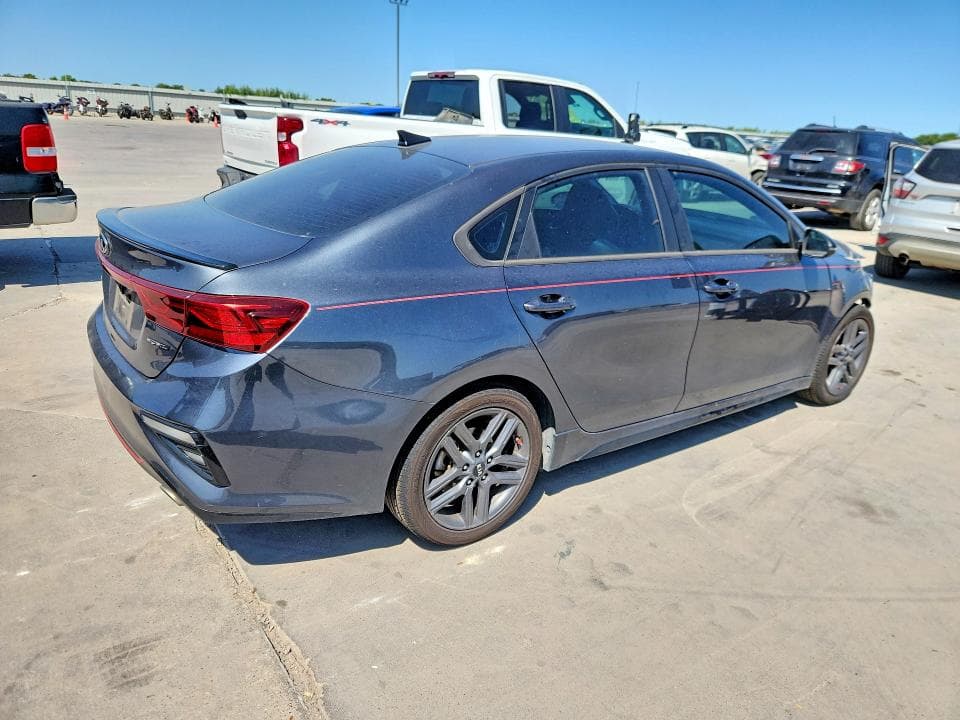 2021 KIA FORTE GT LINE 3