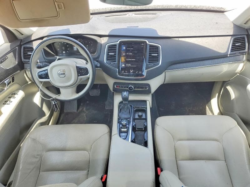2020 VOLVO XC90 T6 MOMENTUM 8