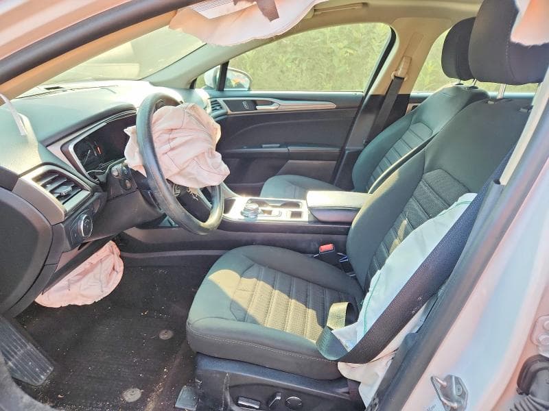 2020 FORD FUSION SE 7