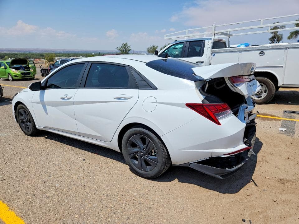 2023 HYUNDAI ELANTRA BLUE 2