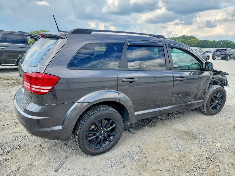 2020 DODGE JOURNEY SE 3