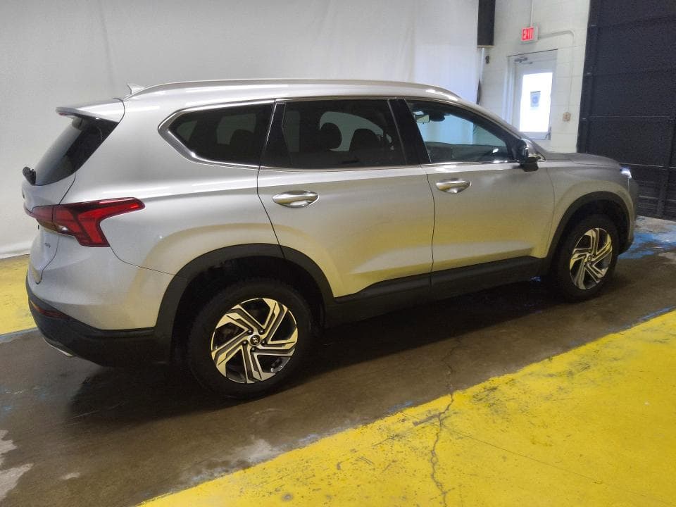 2023 HYUNDAI SANTA FE SEL 3