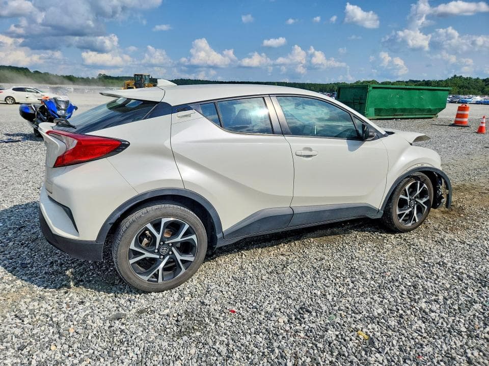 2018 TOYOTA C-HR XLE PREMIUM 3