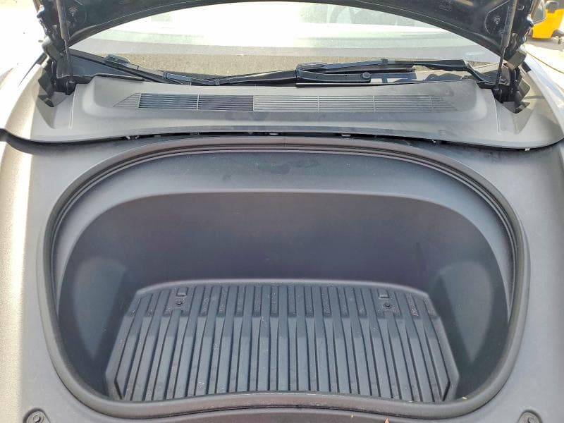 2025 TESLA MODEL 3 11