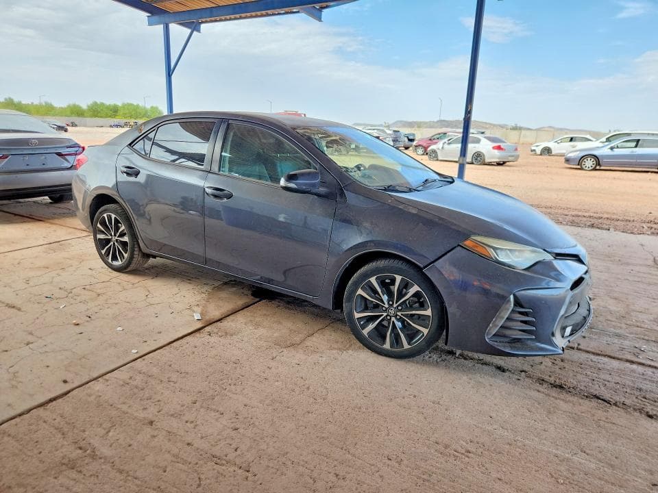 2017 TOYOTA COROLLA SE 4