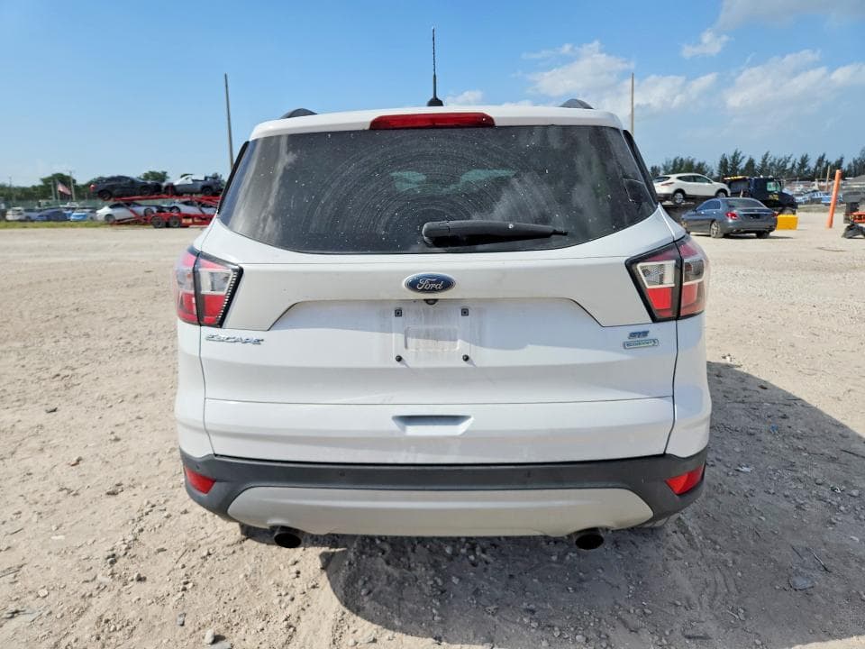 2017 FORD ESCAPE SE 6